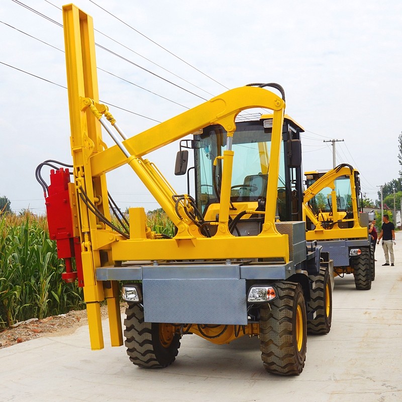 新款護欄立柱打樁機，高速公路護欄打孔機